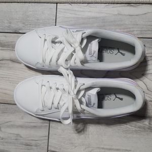 Women's sneakers